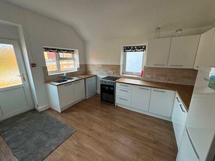 3 Bedroom Apartment To Rent In Albany Road, CF24