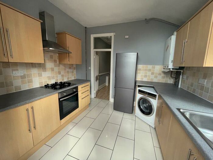 2 Bedroom Flat To Rent In Osborne Road, Newcastle Upon Tyne, NE2