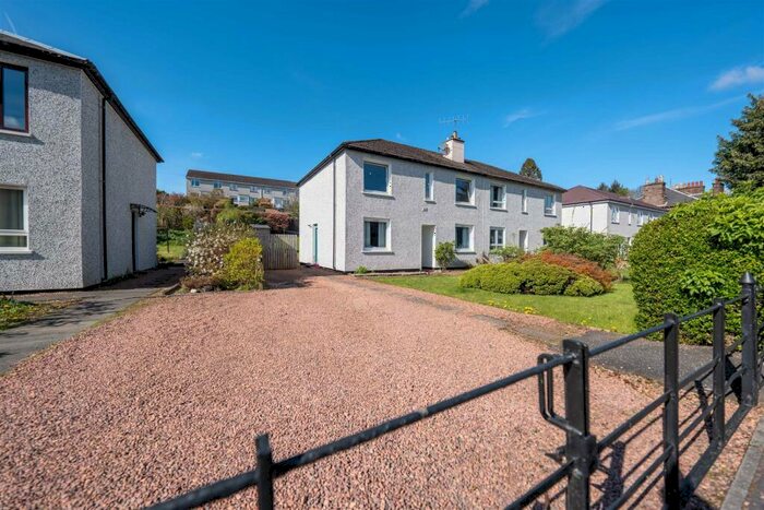 2 Bedroom Flat For Sale In Gray Street, Perth, PH2