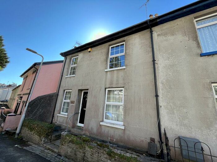 2 Bedroom End Of Terrace House To Rent In Priory Road Lower Compton - A Charming Two Bedroom End Of Terrace House, PL3