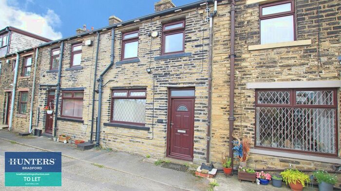 1 Bedroom Property To Rent In Rooley Lane, Bradford, BD4