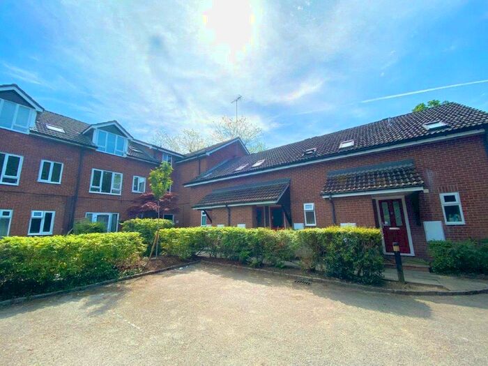 Studio To Rent In Seymour Court, Crowthorne, Berkshire, RG45