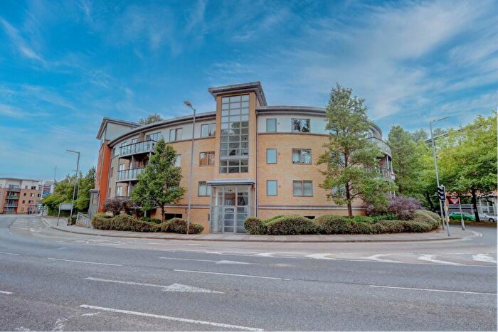 2 Bedroom Apartment To Rent In Ryemead Boulevard, High Wycombe, Buckinghamshire, HP11