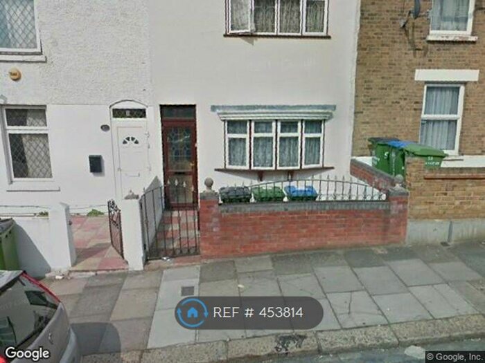 3 Bedroom Terraced House To Rent In Waverley Road, London, SE18