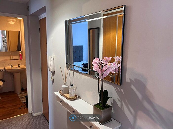 1 Bedroom Flat To Rent In Catherine Court, Ilford, IG2