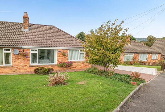 2 Bedroom Bungalow For Sale In Chandos Road, Stroud, Gloucestershire, GL5
