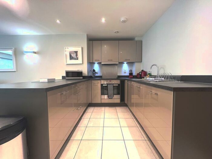 Apartment To Rent In New Manor House, The Ring, RG12