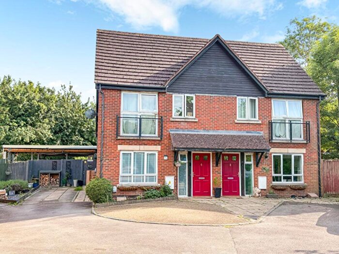 3 Bedroom Semi Detached House For Sale In Windrush Close, Downhead Park, Milton Keynes, MK15