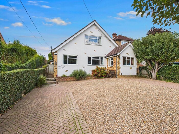 3 Bedroom Chalet For Sale In Kings Road, Chalfont St Giles, Buckinghamshire, HP8