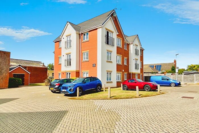 2 Bedroom Flat For Sale In Havelock Gardens, Thurmaston, LE4