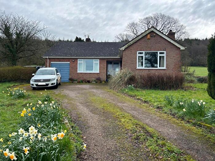2 Bedroom Bungalow To Rent In Higher Rill Farm, Ottery St Mary, EX11