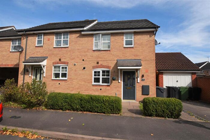 2 Bedroom House To Rent In Bridge Road, Bromsgrove, B60
