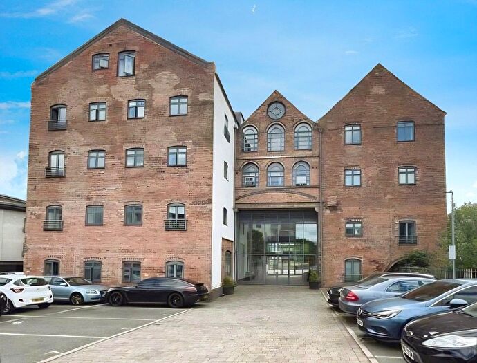 1 Bedroom Flat To Rent In Wolverhampton Street, Walsall, West Midlands, WS2