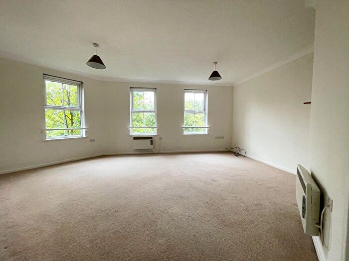2 Bedroom Flat To Rent In Daniel Hill Mews, Sheffield, S6