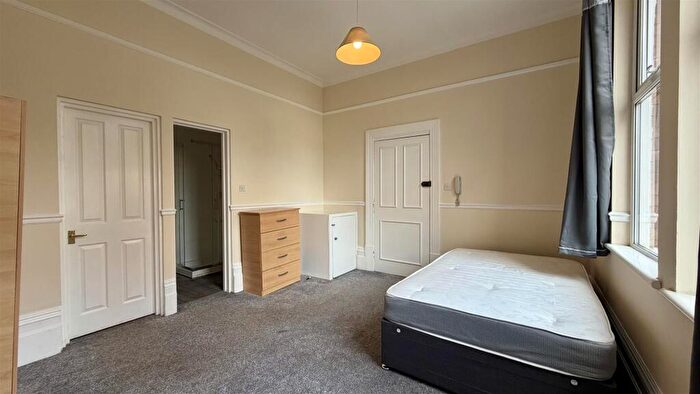 Studio To Rent In Cedar Road, Sutton, SM2