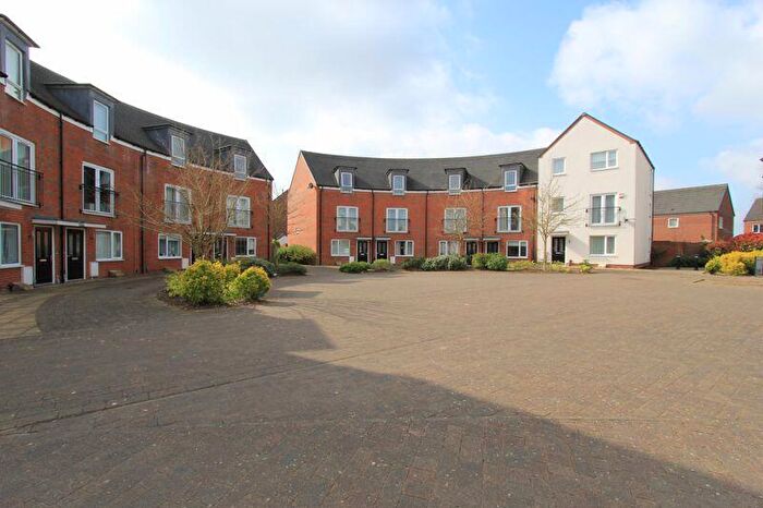 4 Bedroom Terraced House To Rent In Comet Avenue, Newcastle, ST5