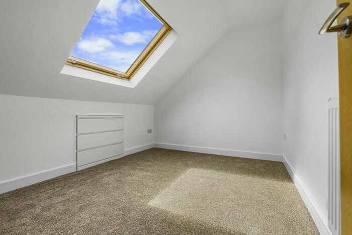 5 Bedroom Detached House For Sale In Dan-y-coed, Caerphilly, CF83