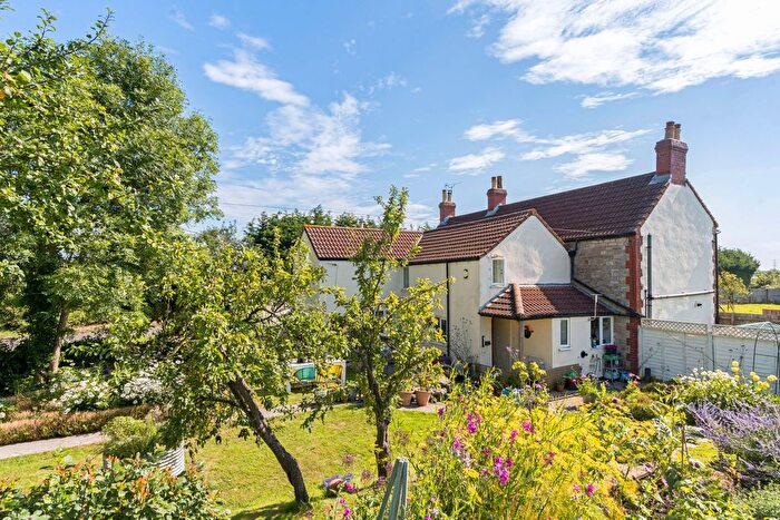 4 Bedroom Semi-Detached House For Sale In Oldbury Lane, Thornbury, BS35