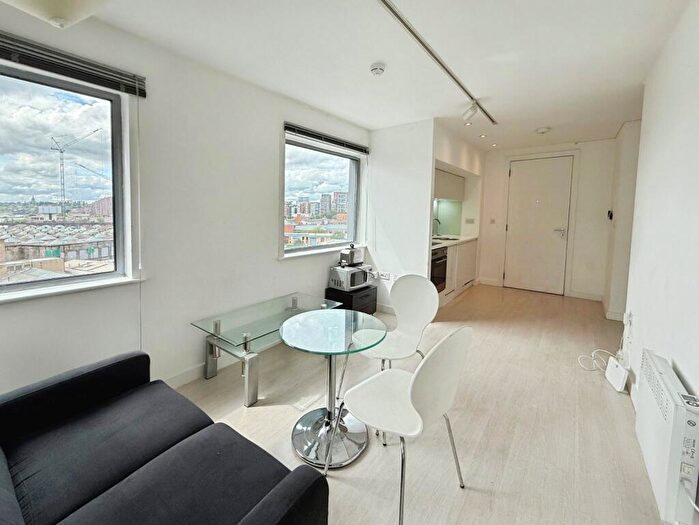 1 Bedroom Flat To Rent In Manor Mills, Ingram Street, Leeds, West Yorkshire, LS11