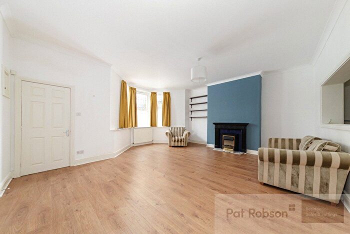 2 Bedroom Flat To Rent In Claremont Terrace, Spital Tongues, Newcastle Upon Tyne, NE2