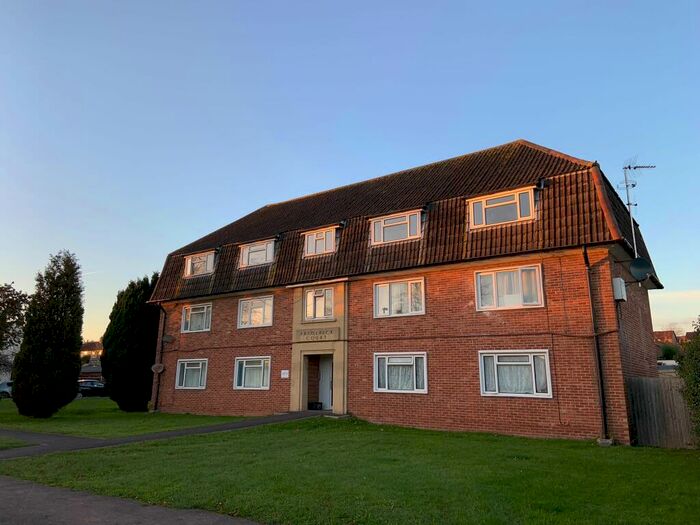 2 Bedroom Flat To Rent In Wells, BA5