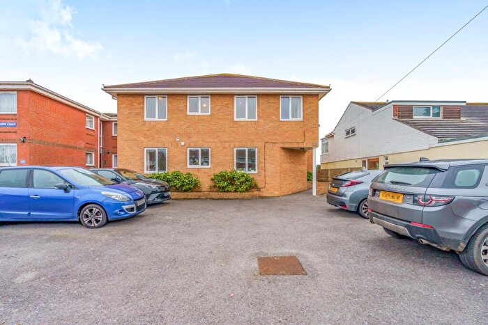 2 Bedroom Flat To Rent In Southwood Road, Hayling Island, PO11