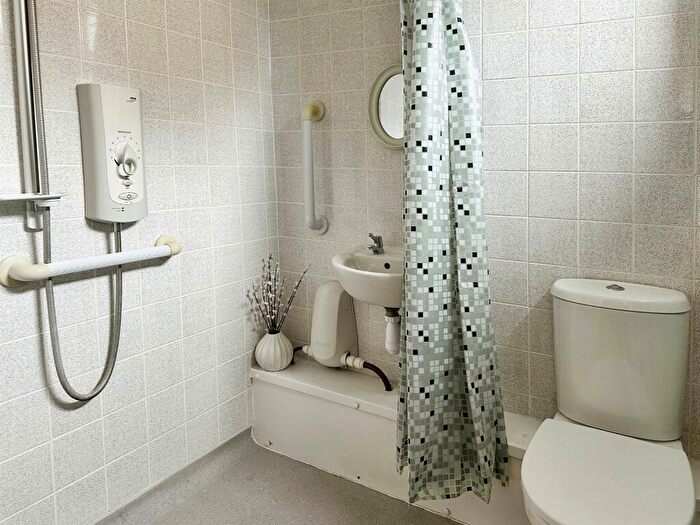1 Bedroom Flat For Sale In Pittneys, Peterborough, PE4
