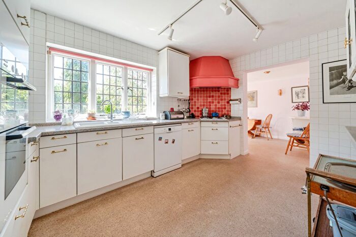 4 Bedroom Detached House For Sale In Oval Way, Gerrards Cross, SL9
