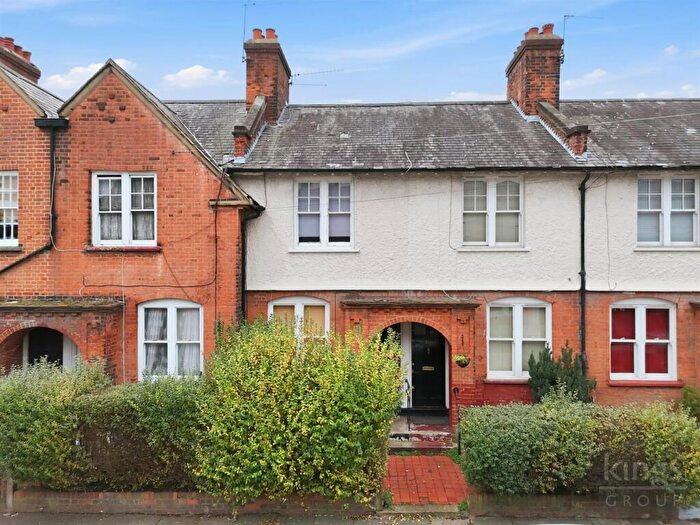 2 Bedroom House For Sale In Spigurnell Road, London, N17