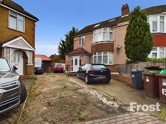 4 Bedroom Semi-Detached House To Rent In Salisbury Road, Feltham, TW13