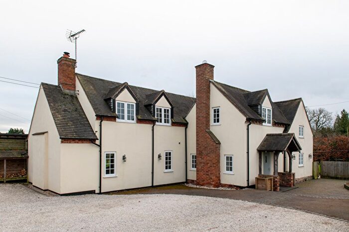4 Bedroom Detached House To Rent In Newnham, Henley-In-Arden, Stratford-Upon-Avon, B95