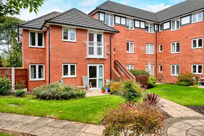 1 Bedroom Apartment For Sale In Davies Court, Romiley, Stockport, SK6
