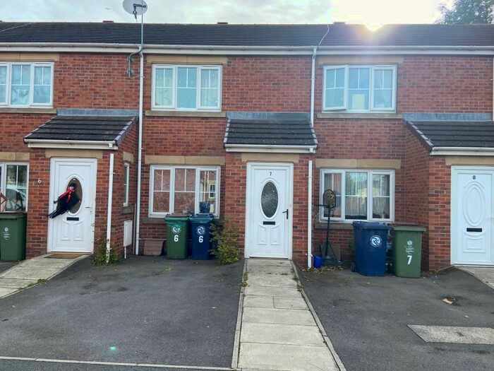 3 Bedroom Terraced House For Sale In Harton Close, Redcar, TS10