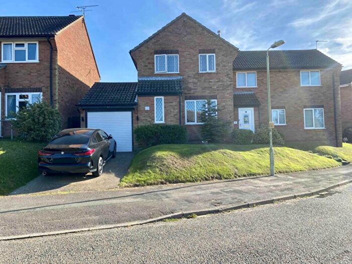 3 Bedroom Semi-Detached House For Sale In Brandon Road, Felixstowe, IP11