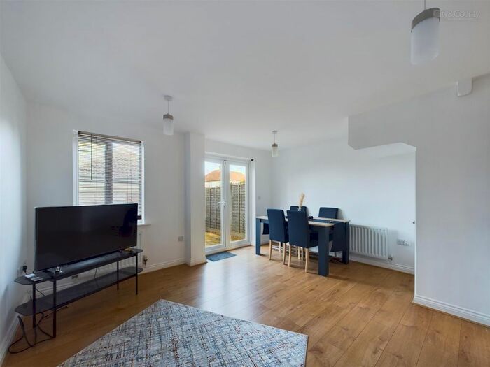 3 Bedroom Town House To Rent In George Alcock Way, Farcet, Peterborough, PE7