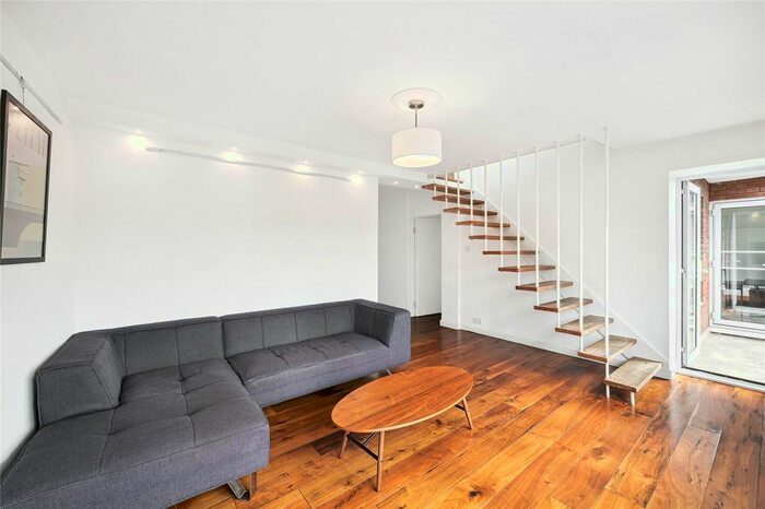 4 Bedroom Flat To Rent In Philbeach Gardens, Earls Court, London, SW5