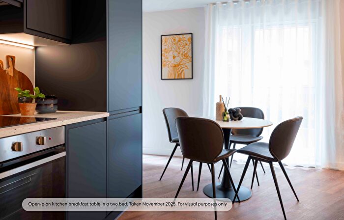 2 Bedroom Flat To Rent In Gough Street, Birmingham, B1