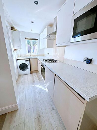 4 Bedroom Semi-Detached House To Rent In Charlotte Road, Sheffield, S2