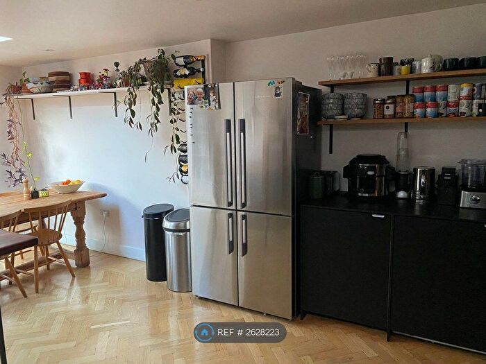3 Bedroom Terraced House To Rent In Springfield Road, London, E17