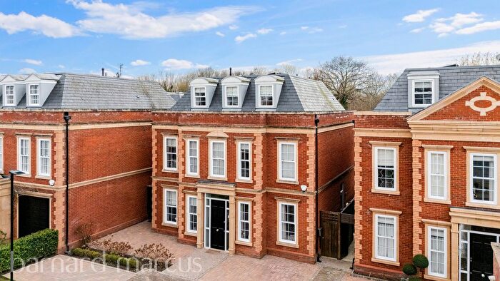 5 Bedroom Detached House To Rent In Pine Lodge Way, Epsom, KT19