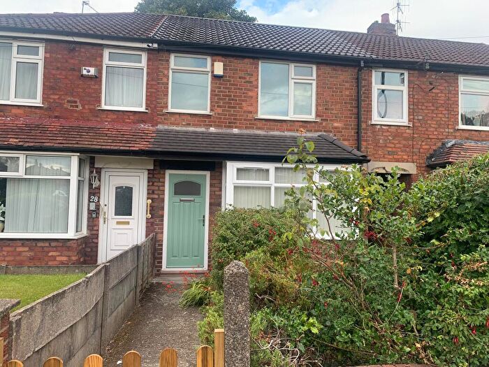 2 Bedroom Town House To Rent In Tweedle Hill Road, Manchester., M9