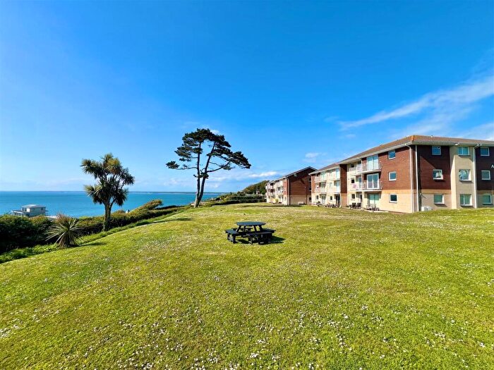 2 Bedroom Apartment For Sale In Totland Bay, Isle Of Wight, PO39