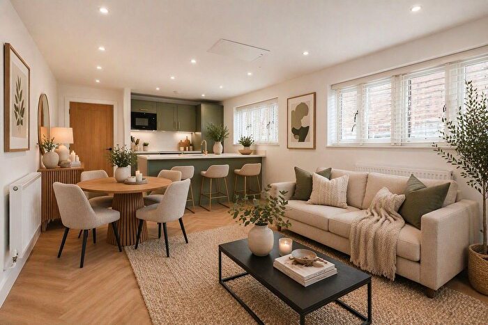 2 Bedroom Flat For Sale In Duplex Apartment, Cranbrook High Street, Kent, TN17