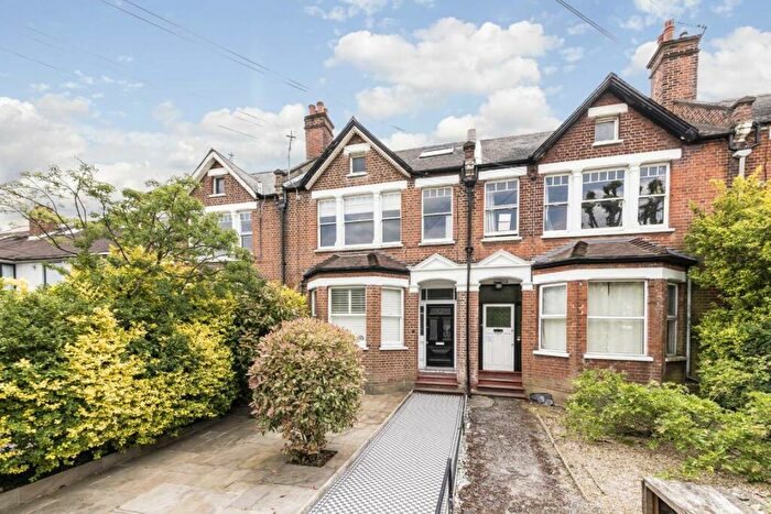 2 Bedroom Flat To Rent In Fontenoy Road, Balham, SW12