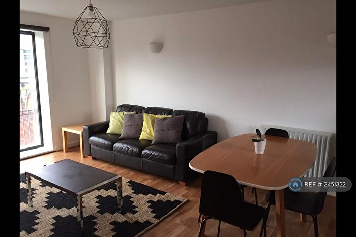 2 Bedroom Flat To Rent In Brooksby's Walk, London, E9