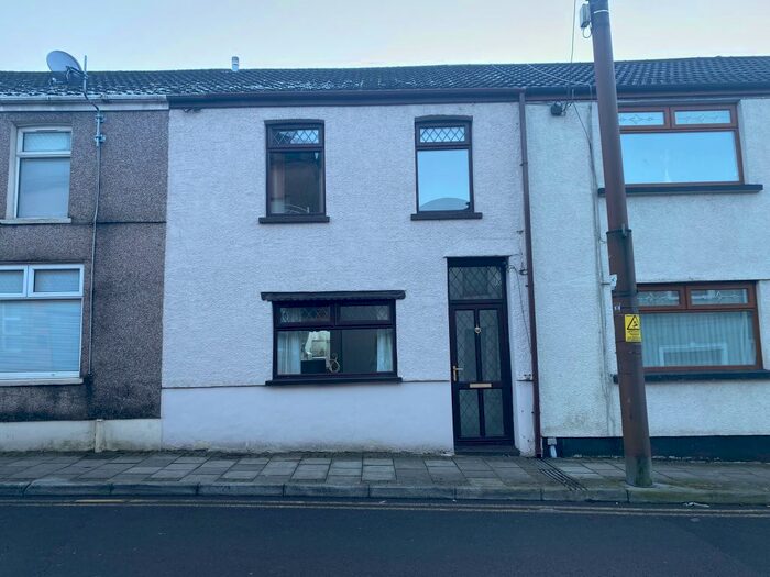 3 Bedroom Property To Rent In Station Street, Maesteg, CF34