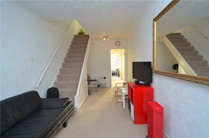 1 Bedroom Flat To Rent In Lynmouth Drive, Ruislip, Middlesex, HA4