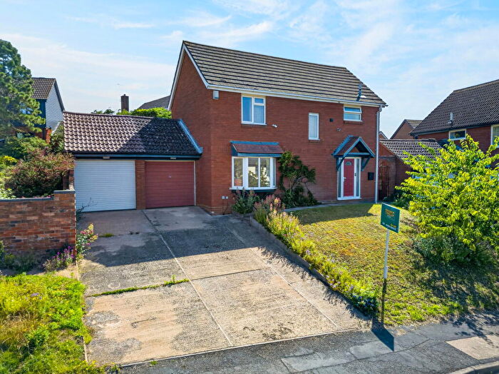 4 Bedroom Detached House For Sale In Thomas Flawn Road, Irthlingborough, NN9