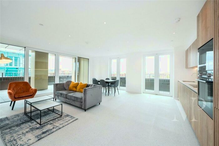 2 Bedroom Apartment To Rent In Georgette Apartments, Sidney Street, London, E1