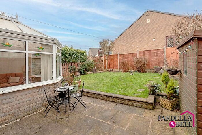 4 Bedroom Semi-Detached House For Sale In Marsden Court, Burnley, BB10